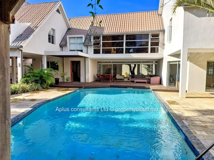 Stunning 4-Bedroom Villa with Pool in Albion, Mauritius!