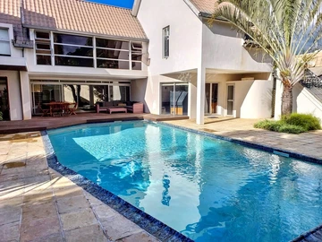 4 Bedroom Villa